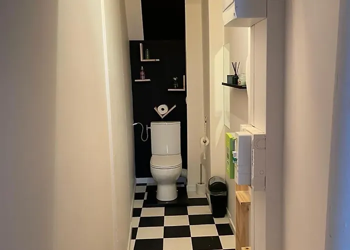 Les Aiguilles Dorees - Marche Saint Pierre, Victoire, Jaude *